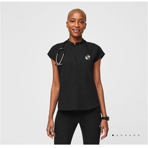 Figs Rafaela™ Oversized Scrub Top in Black SZ XS